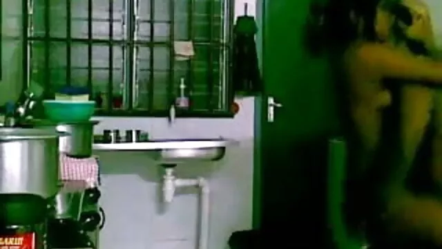 जंगल में सेक्सी फिल्म फुल एचडी सेक्सी फिल्म फुल एचडी समूह सेक्स