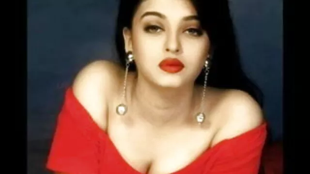 सेक्सी बड़े स्तन श्यामला मलाई और सनी लियोन की सेक्सी मूवी एचडी छूत गीला बिल्ली.