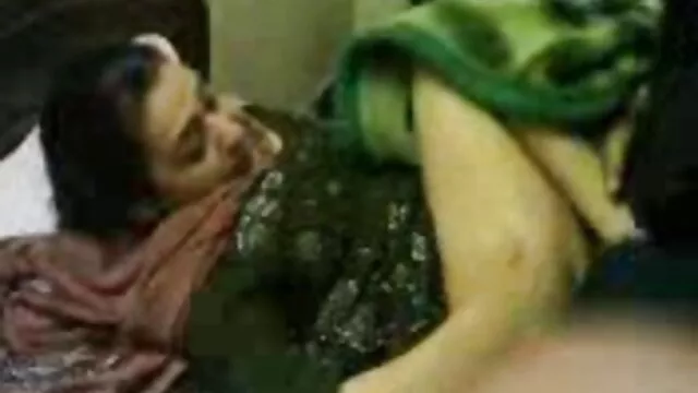 सींग का बना हुआ आदमी पर सनी लियोन की सेक्सी वीडियो फुल एचडी मूवी सुंदर चेक प्यारी