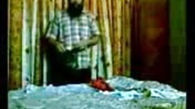 एलाना बारिश गुदा के साथ उसके जन्मदिन सेक्सी मूवी फुल एचडी मनाती है