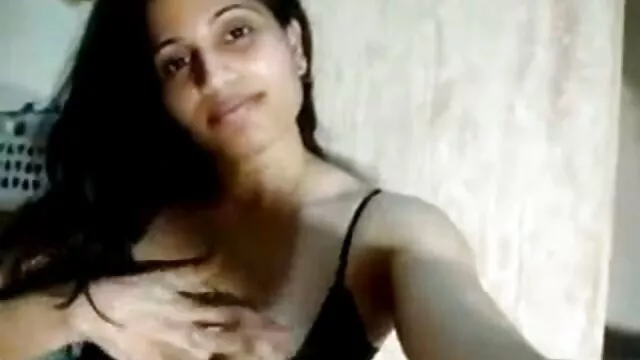 बेब सेक्सी फिल्म फुल एचडी मूवी वीडियो ऊँची एड़ी के जूते में उसके प्रेमी