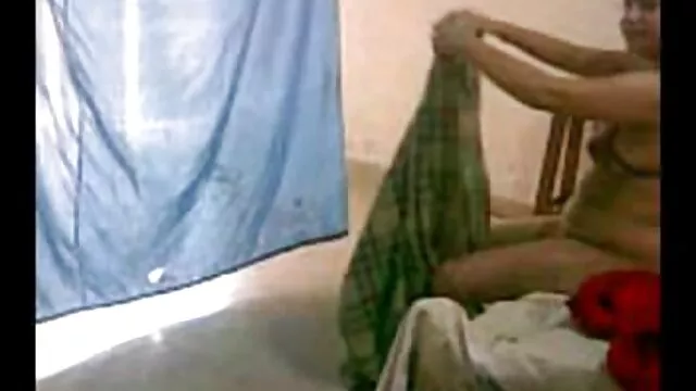 सींग का बना हुआ वह पुरुष उसे उसके सेक्सी फिल्म फुल एचडी मूवी वीडियो विशाल मुर्गा के साथ